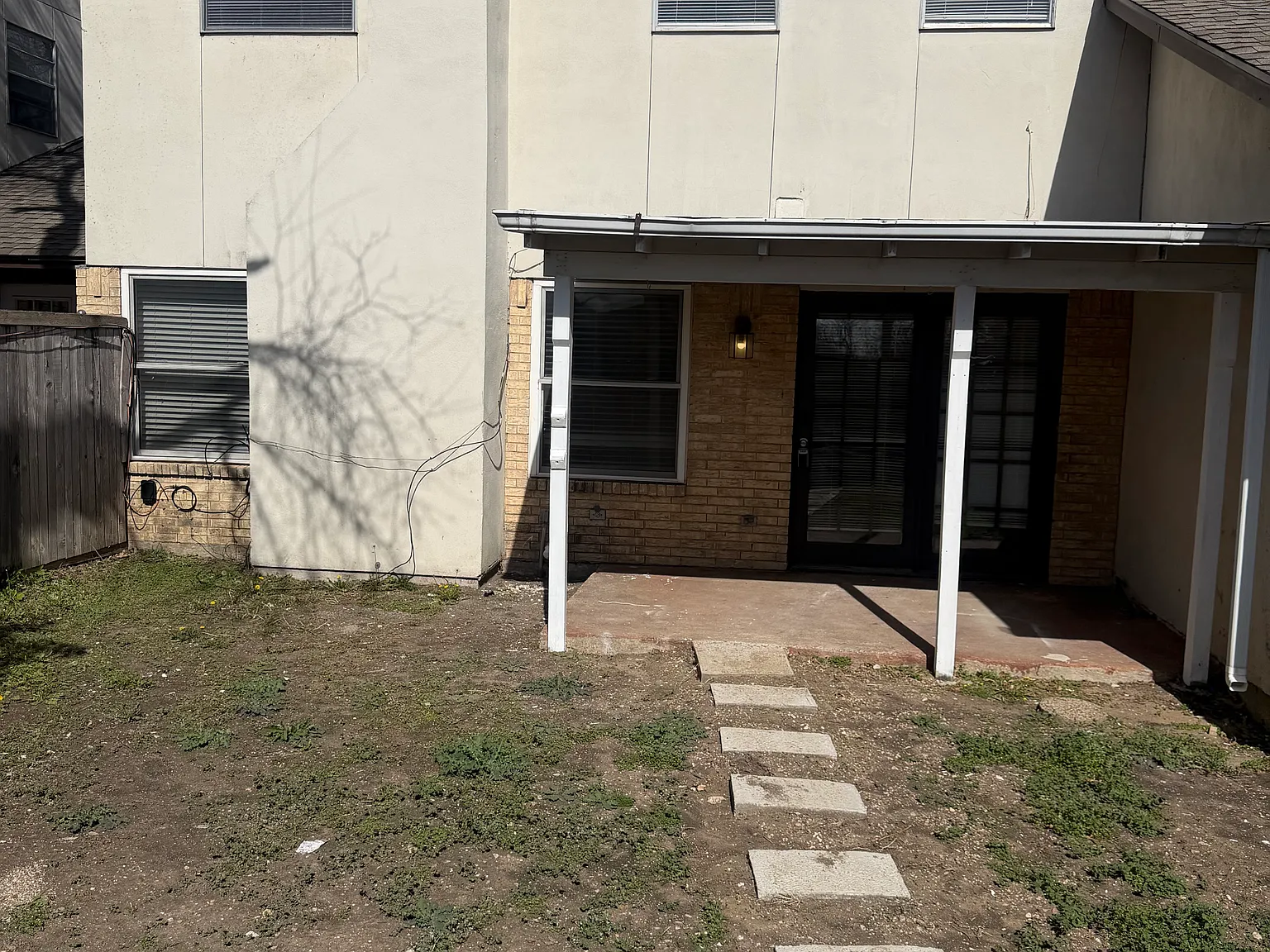 4827 Rollingwood Ct — Photo 1