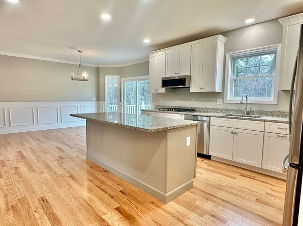 9 Shelburne Lane, Concord, NH 03301