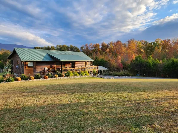 1849 Indian Creek Rd, Dandridge, TN 37725