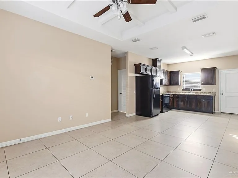 2805 E Garfield Ave #1 — Photo 3