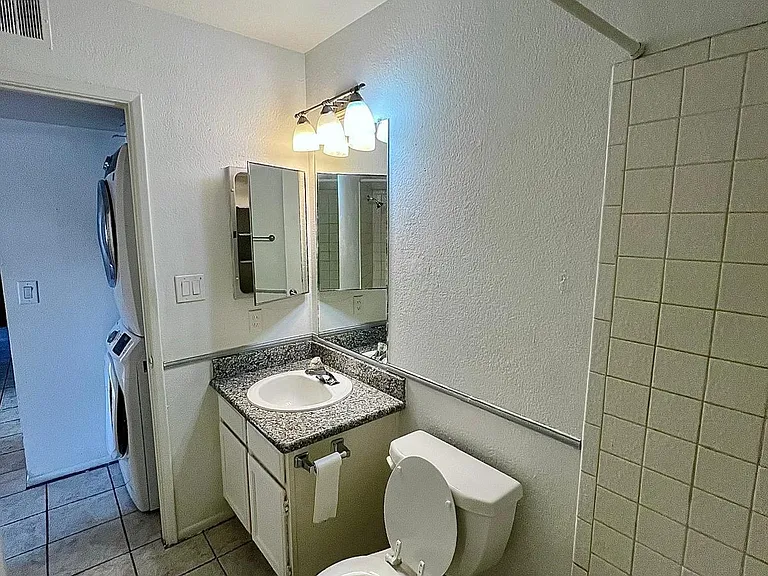 20828 N 21st Ave — Photo 21