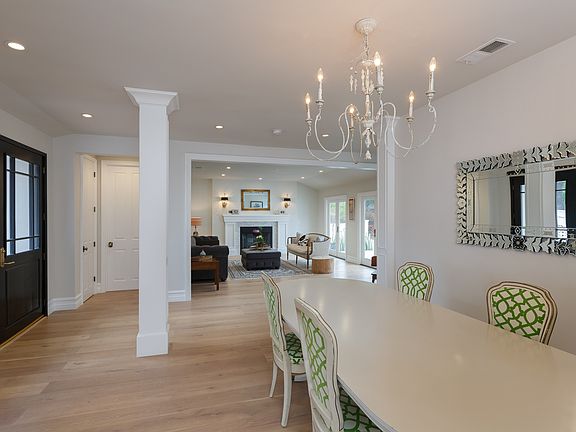 3rd image of 5445 Parkview Dr
