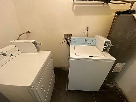 Rented by RENTBK LLC | media 18