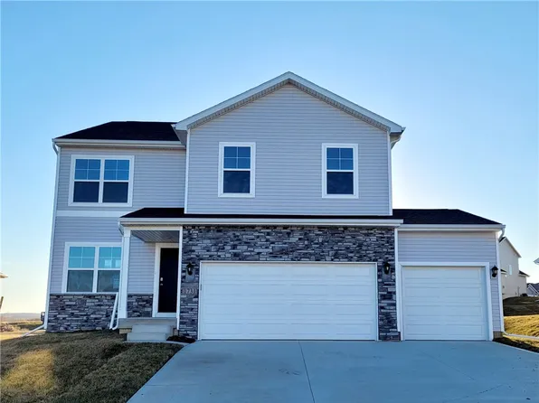 1731 Southbridge Dr, Adel, IA 50003