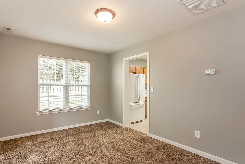 3 bed, 2.5 bath, 1780 sqft, $1,995 — Photo 4