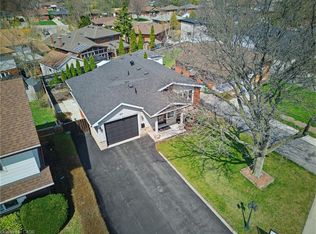 157 Hoover Cres, Hamilton, ON L9A 3H2