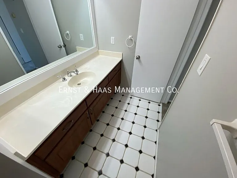 576 N Bellflower Blvd #237 — Photo 17