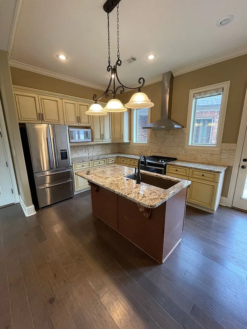 2803 Village Meadows Cove — Photo 4