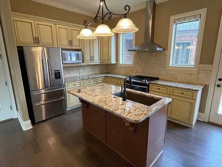 2803 Village Meadow Cv — Photo 4