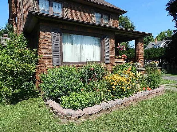 2nd image of 343 Brightwood Dr