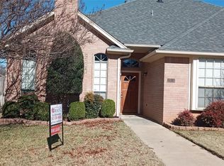 1810 Evergreen Ct, Grapevine, TX 76051