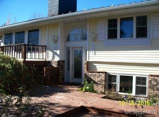 117 E Sno Dance Dr, Wakefield, MI 49968