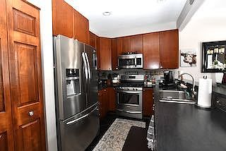 3rd image of 2185 Braeburn Dr Unit D