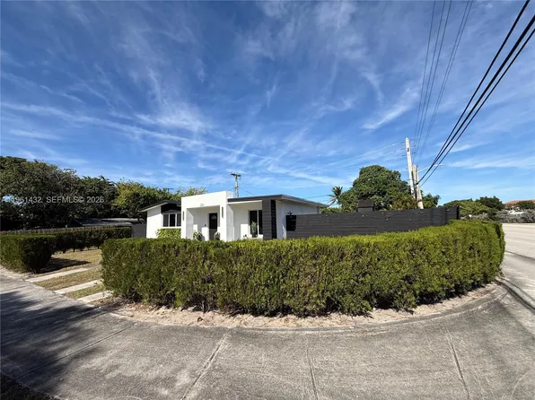 299 NE 46th St, Pompano Beach, FL 33064