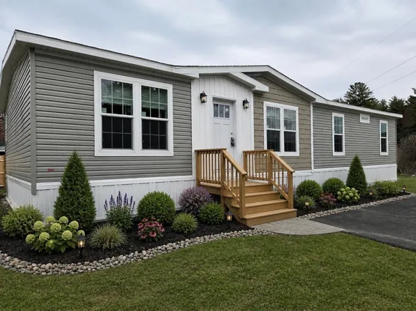4 Gallo Way, Litchfield, NH 03052