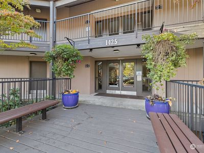 1425 S Puget Dr #210, Renton, WA, 98055