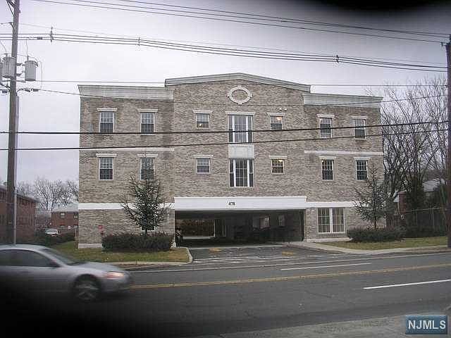1st image of 478 Essex St APT D