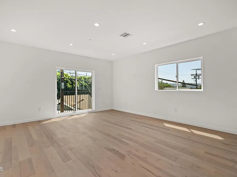 3564 N Eagle Rock Blvd #1 — Photo 3