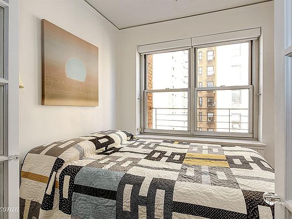 4th image of 180 W 93rd St APT 6C