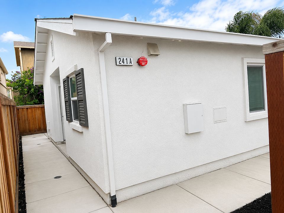 1st image of 241A N Bella Monte Ave