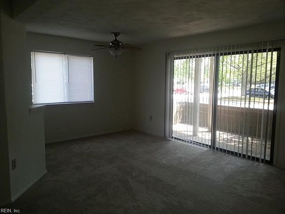 2nd image of 1000 Autumn Woods Ln APT 102