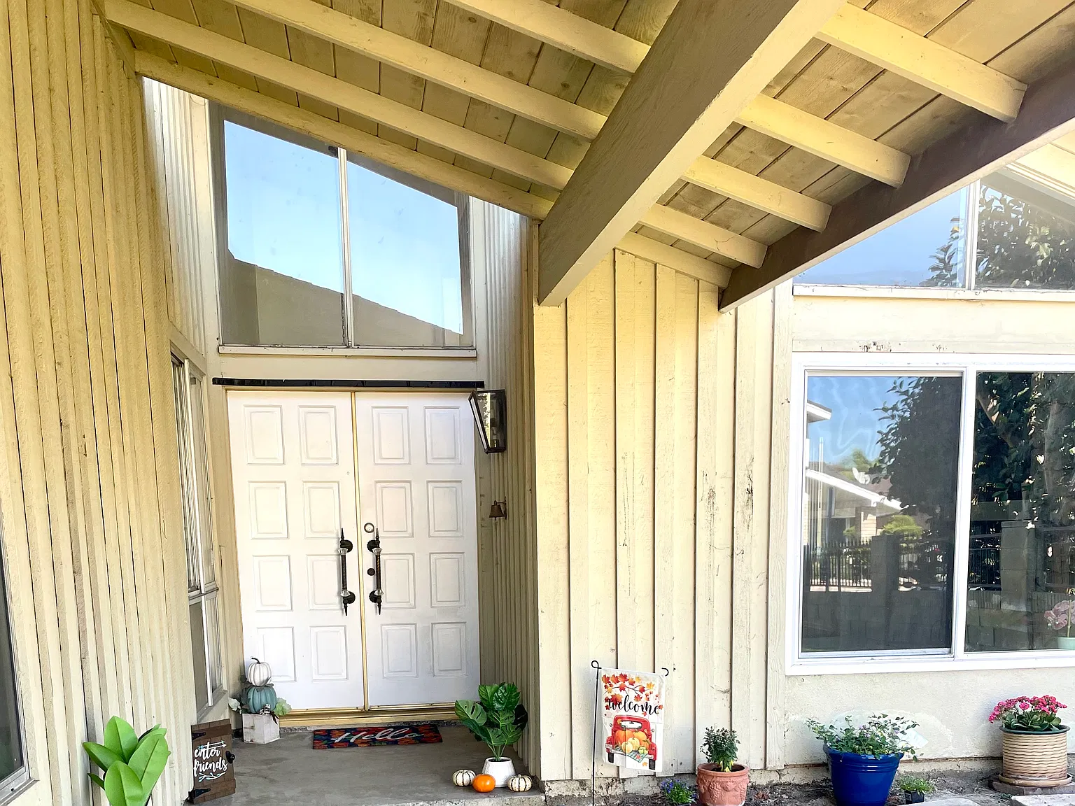 4 bed, 1851 sqft, $5,500 — Photo 1