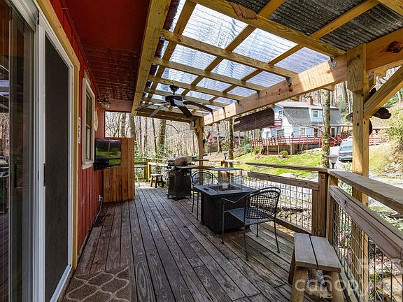 2nd image of 2670 Dicks Creek Rd