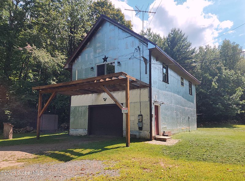 2nd image of 382 Cline Road