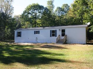 3 Grove Ave, Willsboro, NY 12996