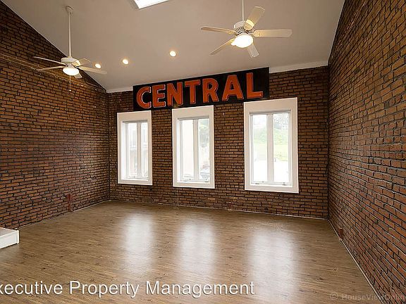 3rd image of 115 Broadway St