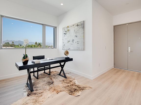 3rd image of 361 N Genesee Ave APT 2