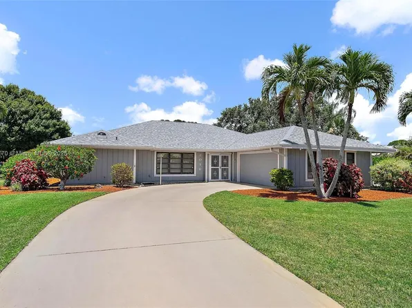 2016 SE Morningside Blvd, Port Saint Lucie, FL 34952