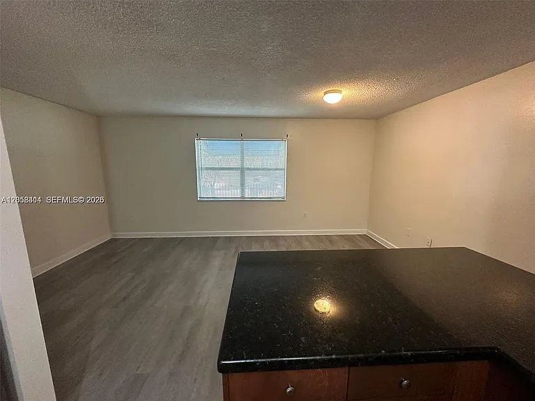 950 NW 11th St #1C — Photo 5
