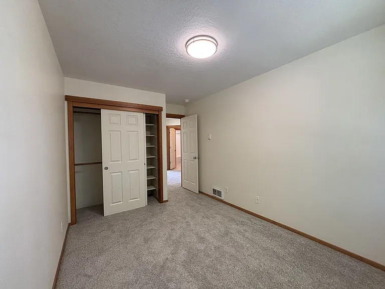 610 Maple St #MAIN — Photo 28