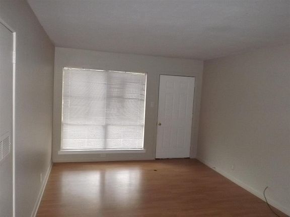 3rd image of 3508 Forestwood St