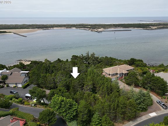 5th image of 17 Shoreline Dr