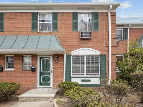 4 Salem Court, Suffern, NY 10901