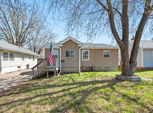 3643 E 7th St, Des Moines, IA 50316