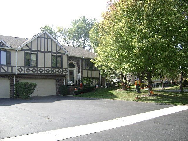 1st image of 9345 Drummond Dr #4