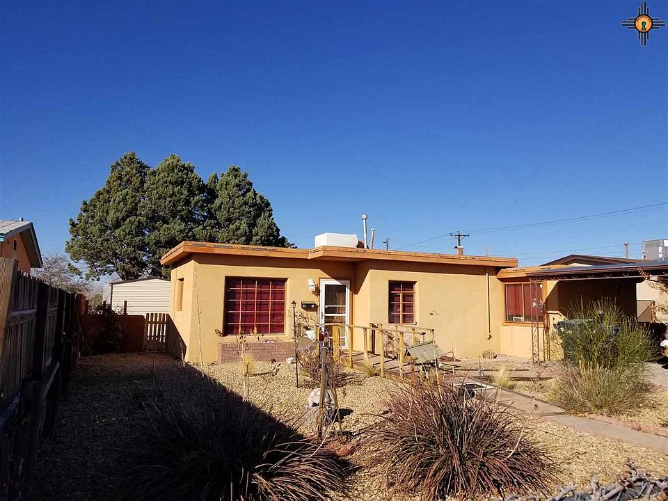 1st image of 2529 La Veta Dr NE