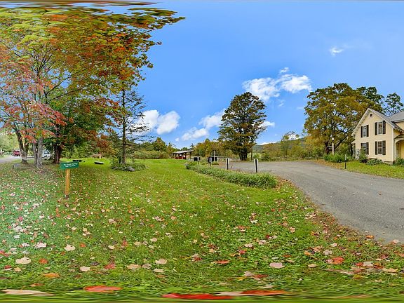 3rd image of 1460 Main Street