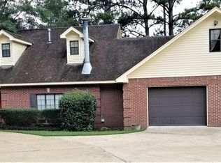 121 Hillside Dr, Wetumpka, AL 36092