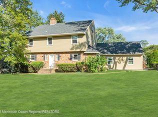 10 Longview Ave, Freehold, NJ 07728