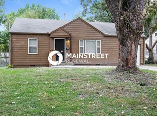 8900 Richards Dr, Raytown, MO 64133