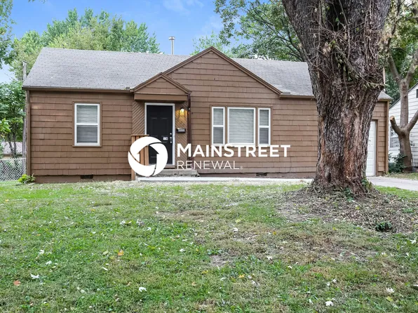 8900 Richards Dr, Raytown, MO 64133