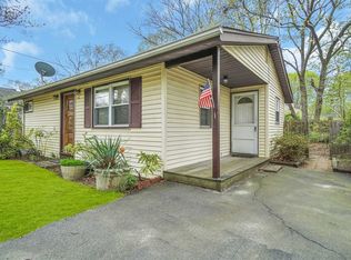 36 Bonny Dr, Mastic, NY 11950