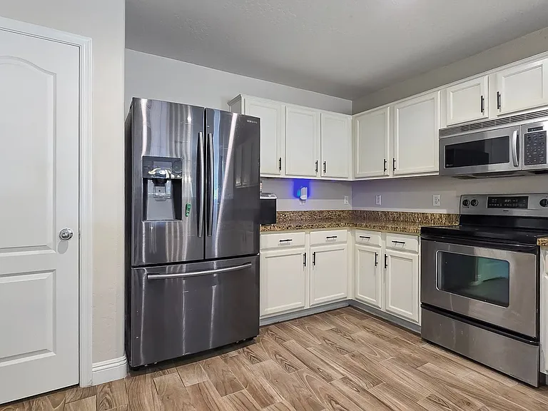 25673 W Northern Lights Way — Photo 10