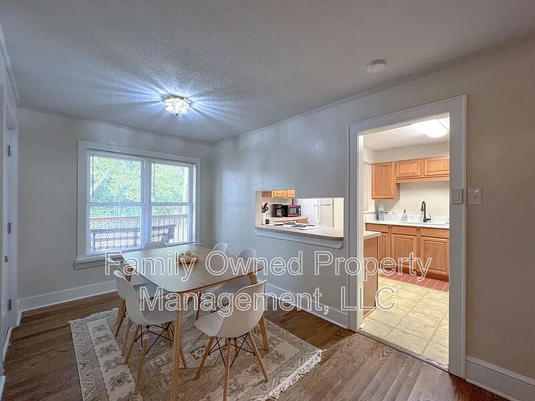 806B N Magnolia St — Photo 9