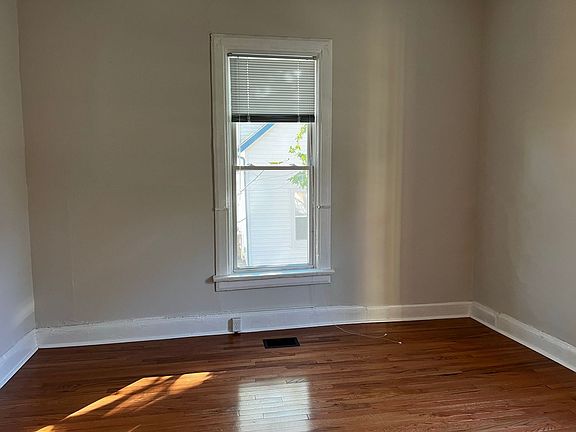 4th image of 81 Park Ave