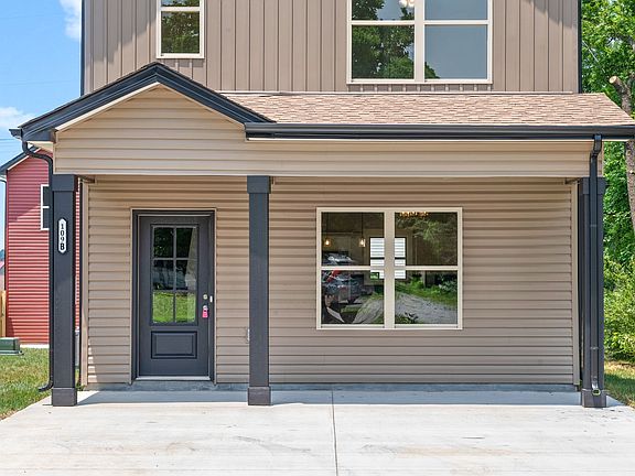 4th image of 109 Adkins St #B